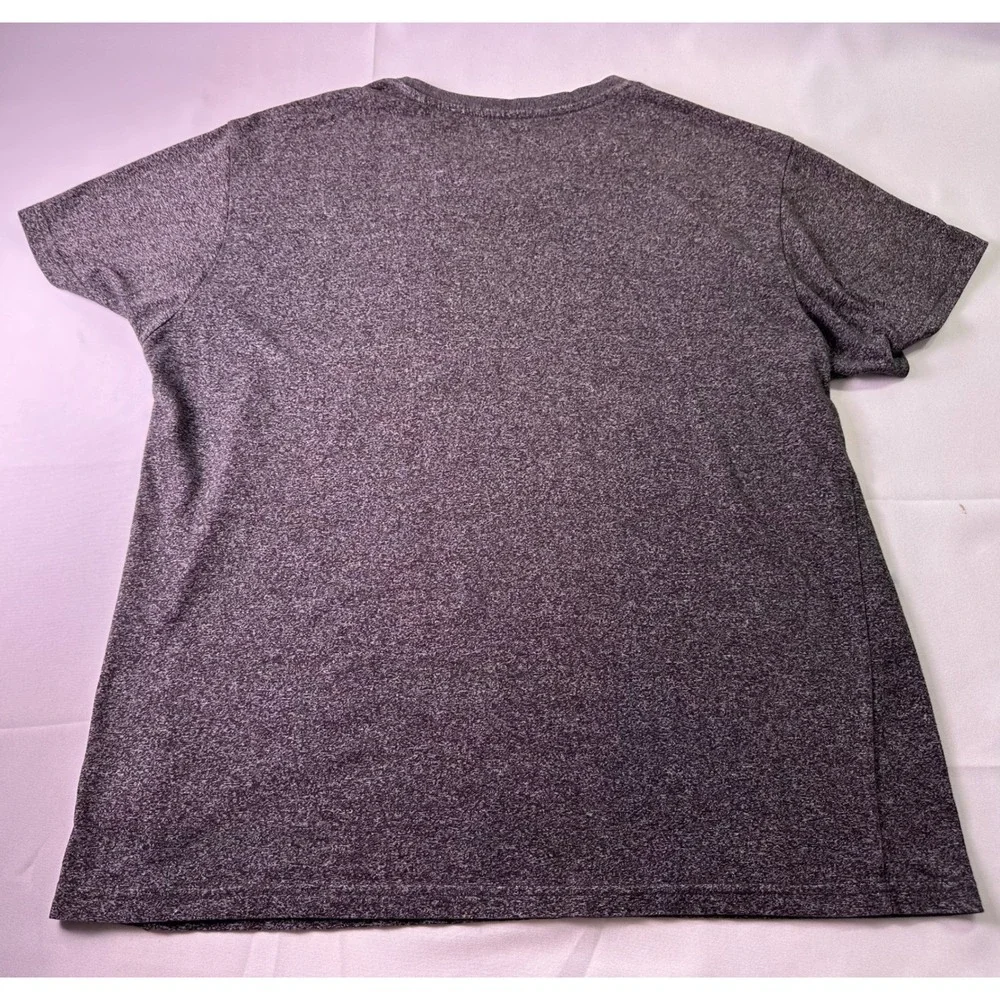 Ecko Unltd Y2K Men Gray Heather V Neck Short Sleeve Graphic T Shirt World Famous